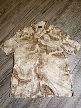 H&M Marble-Print Short Sleeve Dress Shirt in Cream and Brown